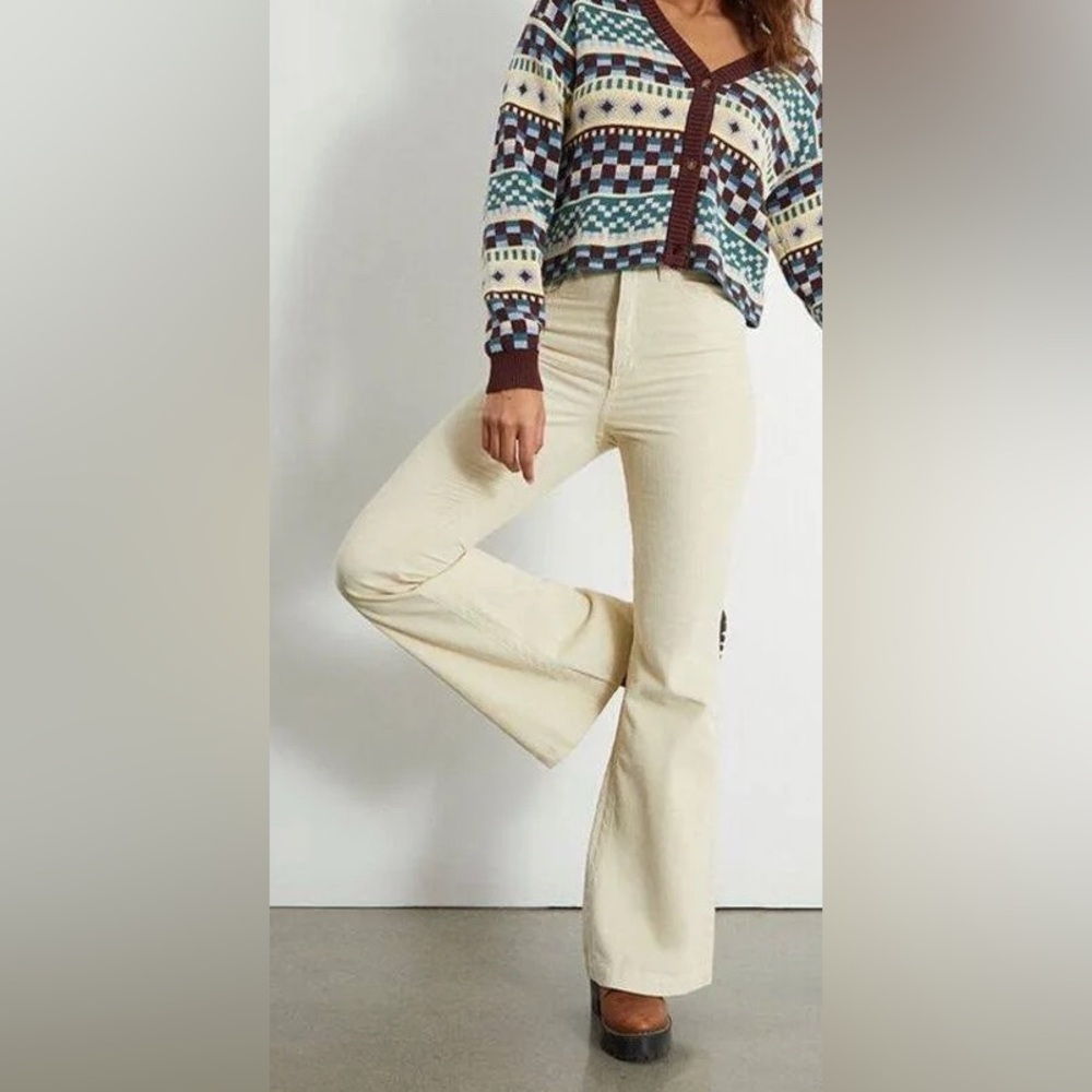 HOLLISTER HIgh Rise Flare corduroy pants size juniors 3
